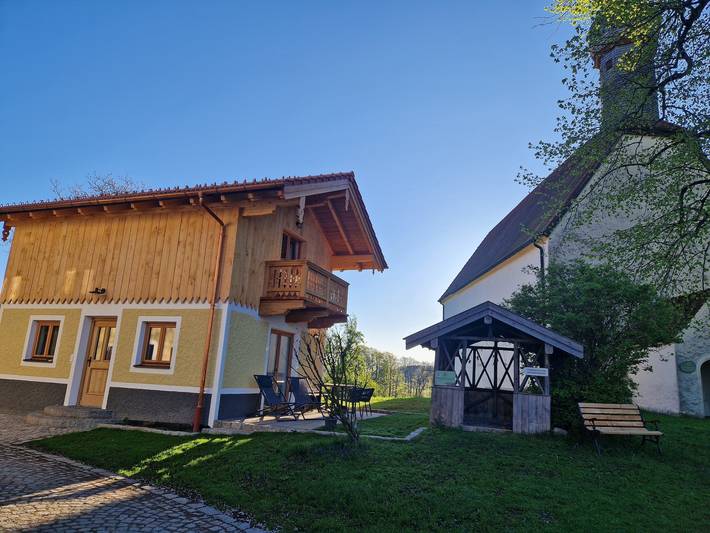 Chalet für 4 Personen, mit Balkon und Terrasse sowie Garten