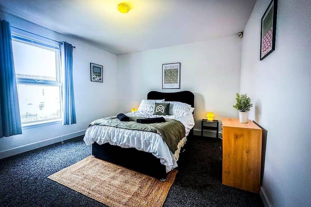 Worsley Gem - Stylish Modern 2-Bedroom Holiday Let in Greater Manchester