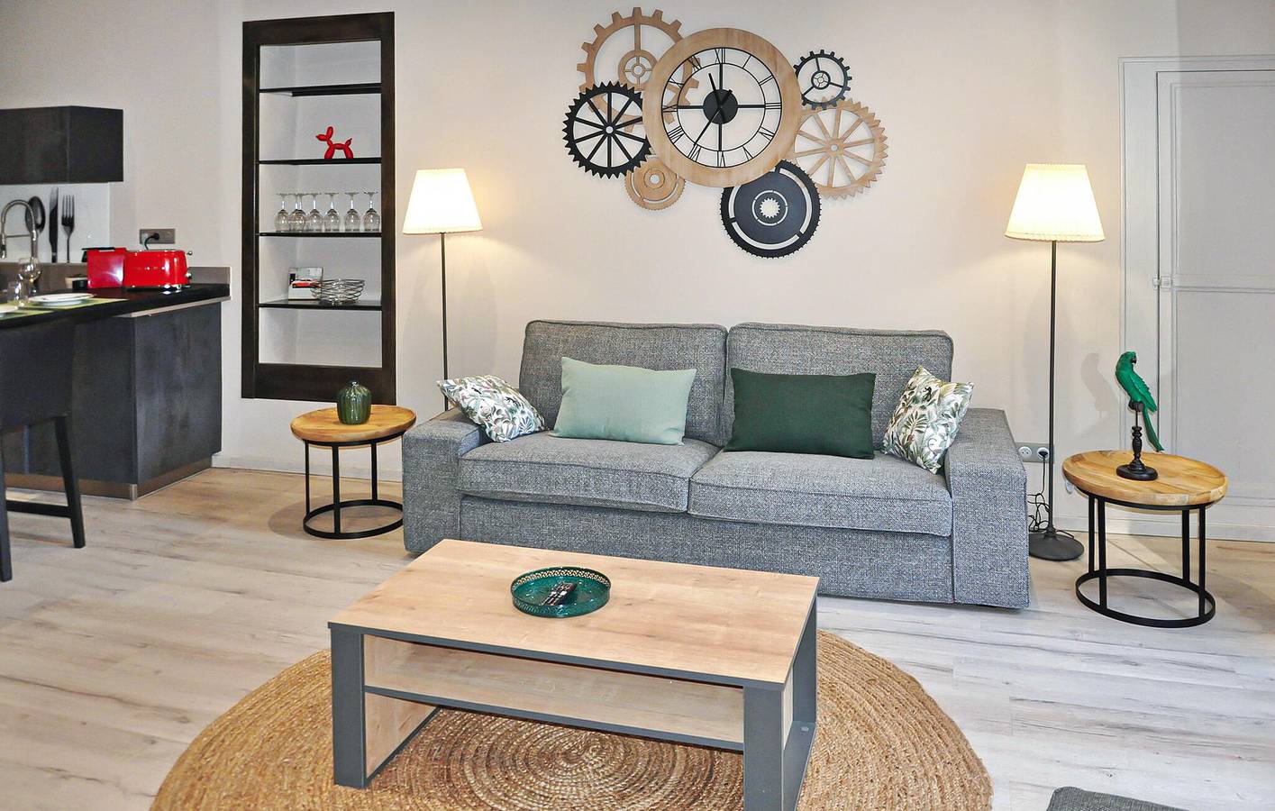 Appartement de vacances entier, Appartement de luxe de 100 m2 avec climatisation, vue et Internet in L'Isle-sur-la-Sorgue, Vaucluse