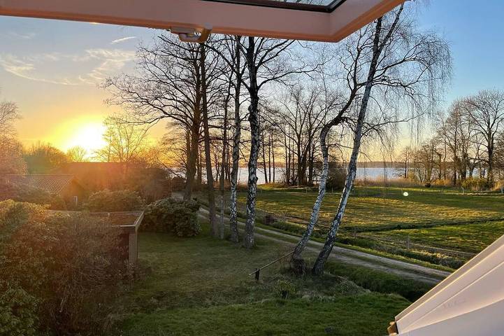 Ferienhaus für 4 Personen, mit Terrasse und Garten in Zwischenahner Meer