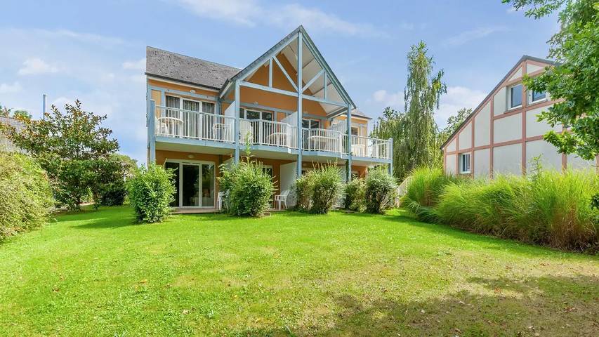 Gîte pour 5 personnes, avec piscine à Branville
