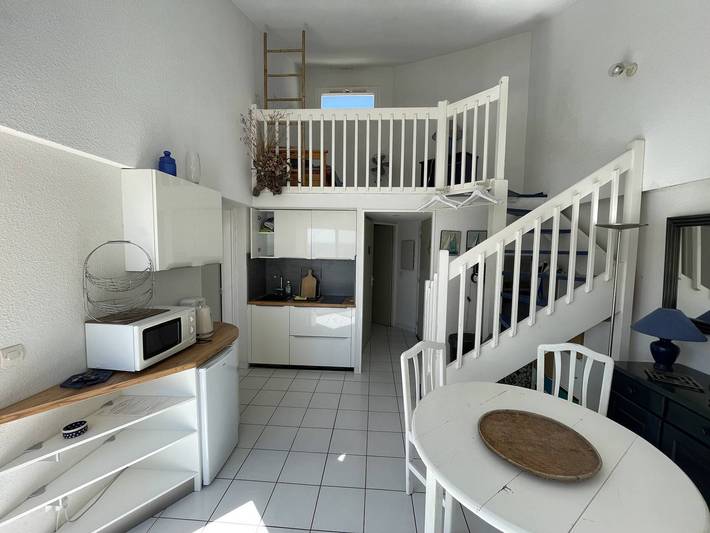 Gîte pour 4 personnes, avec terrasse et piscine à Saint-Cyprien - 3