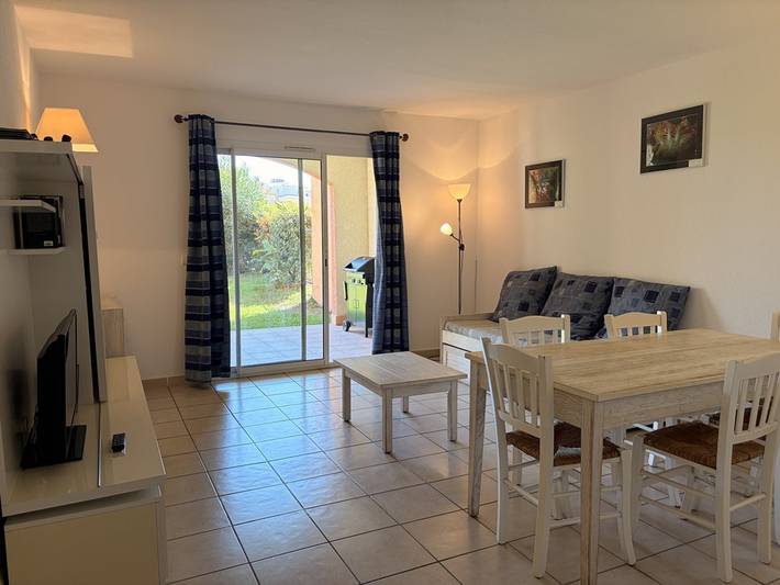 Appartement entier, Appartement T3 avec Piscine, Jardin Privatif et Wi-Fi, à 150m de la Plage de Scaffa Rossa in Sari-Solenzara, Arrondissement de Sartène
