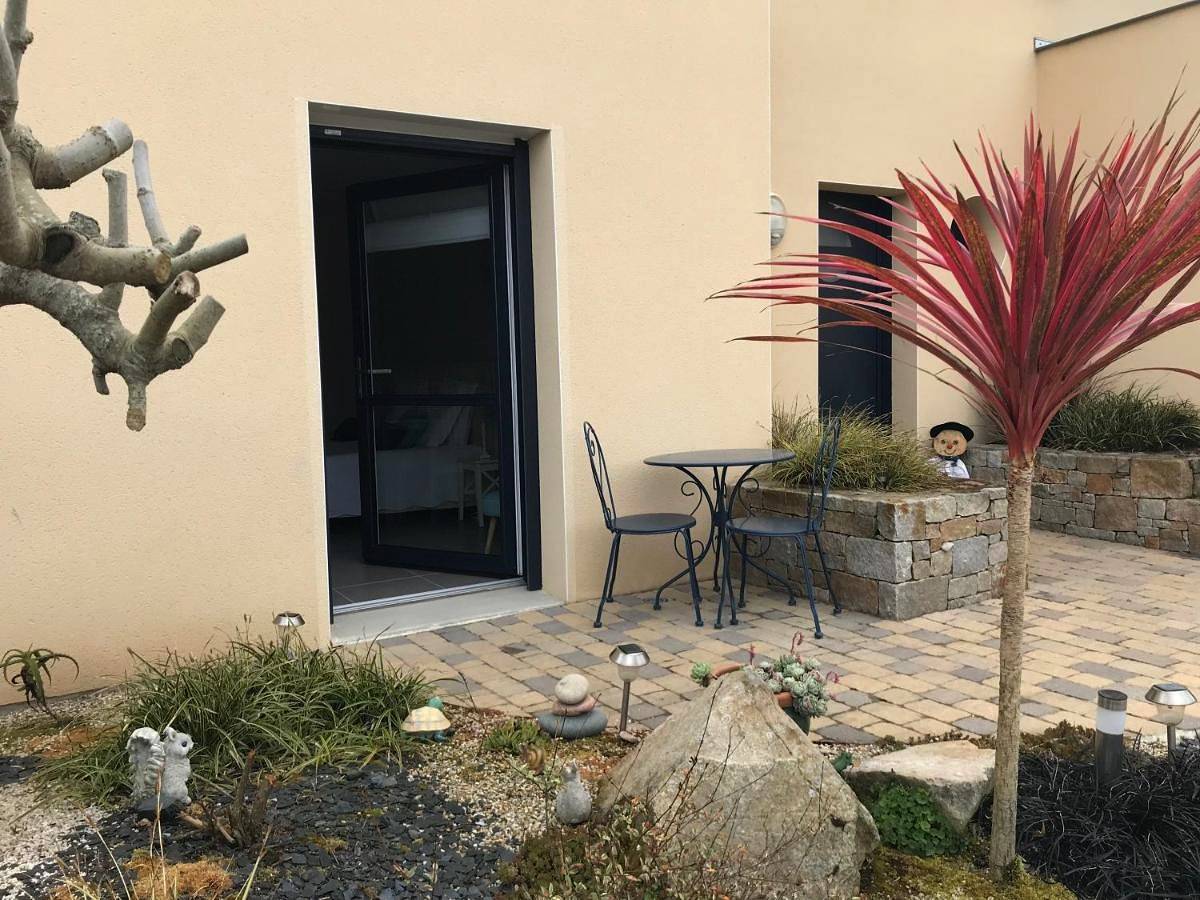 Double Room with Terrace in Santec, Ceinture Dorée