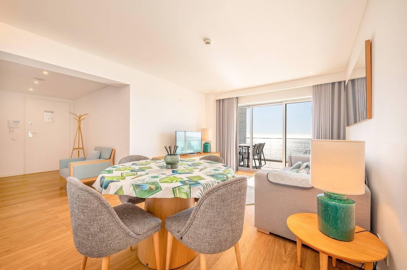 Apartamento entero, Guestready - Escapada a Sesimbra junto al mar in Praia do Ouro, Sesimbra