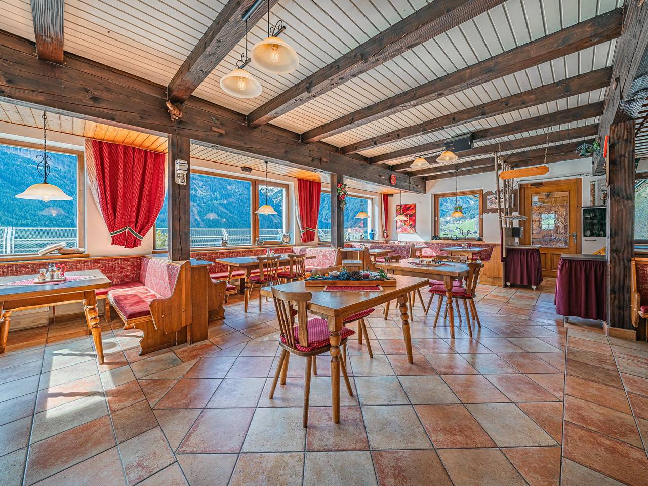 Berg-Haus mit Sauna und exklusivem Panoramablick in Pinzgau