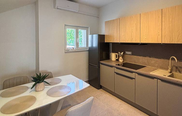 Ferienwohnung für 4 Personen, mit Garten in Tucepi - 4