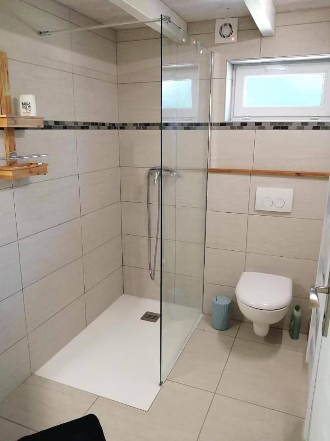 Two-Bedroom House in Lyaud, Région de Thonon-les-Bains
