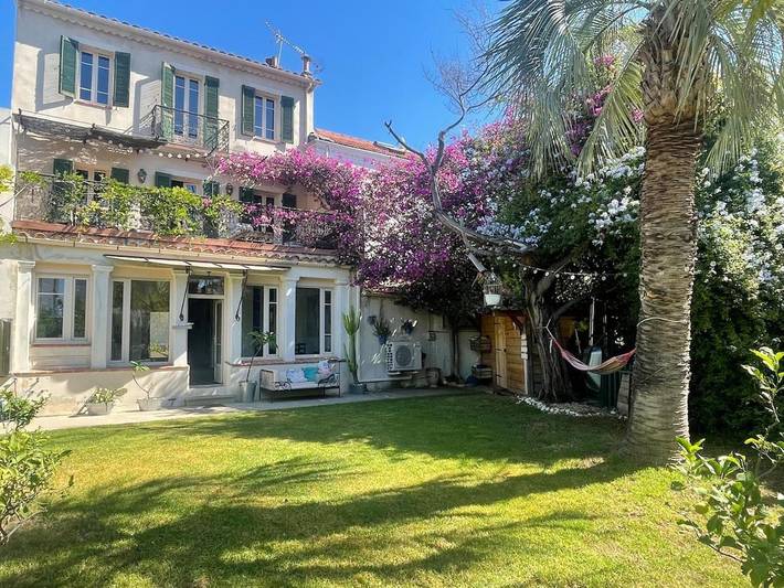 Villa pour 6 personnes, avec vue et jardin, animaux acceptés à Toulon