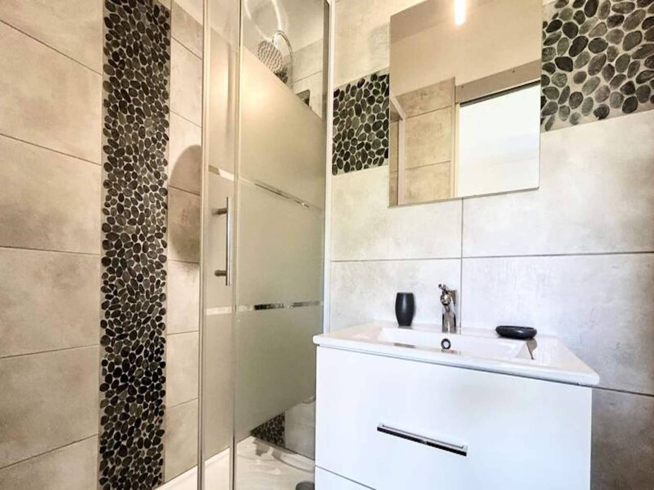 Apartamento entero, Apartamento en Gréoux, cerca de los baños termales in Gréoux-les-Bains, Parc naturel régional du Verdon