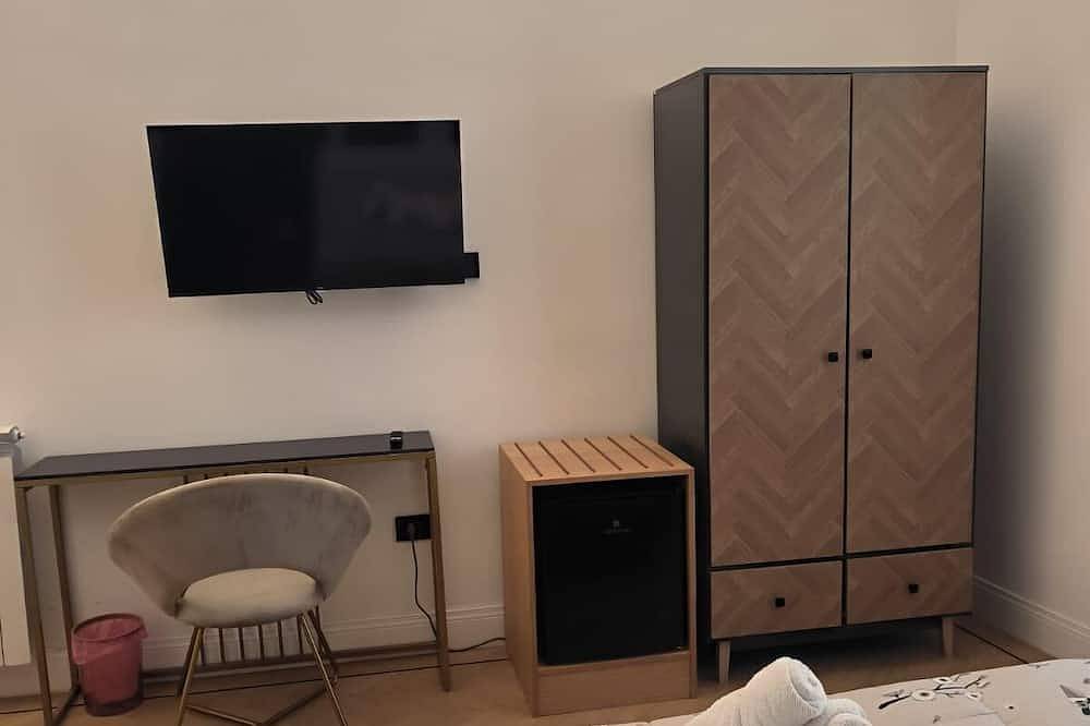 Suite Villa Palagonia: if you are looking for a refined stay in Bagheria! in Bagheria, Palermo Province