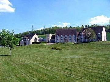 Hôtel pour 3 personnes, avec jardin, animaux acceptés à Tonnerre (Yonne)