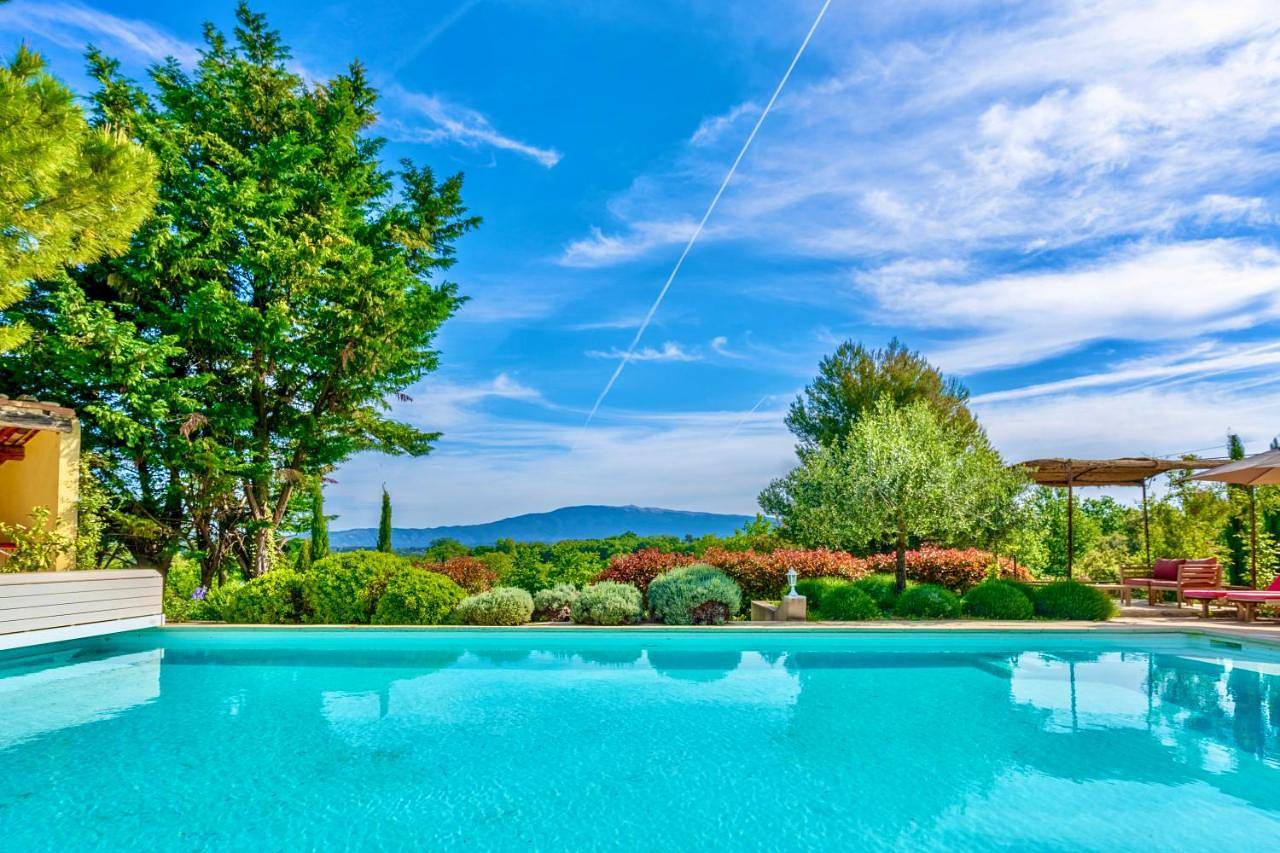 Bastide Saint-Didier in Saint-Didier, Parc naturel régional du Mont-Ventoux