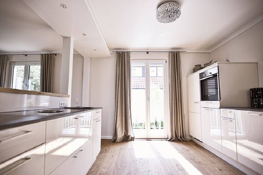 Ferienhaus Nina | Hotel Hirschen Horn | Refugium am See - Ferienhaus Nina, 100 qm, 1 Wohnzimmer, 2 Schlafzimmer, max. 4 Personen in Gaienhofen, Untersee