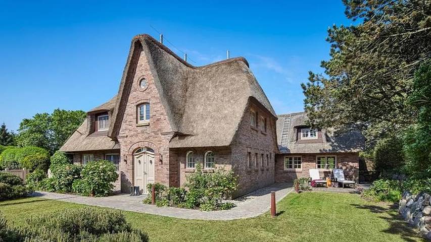 Ferienhaus für 10 Personen, mit Sauna und Garten sowie Terrasse, mit Haustier in Wenningstedt - 2