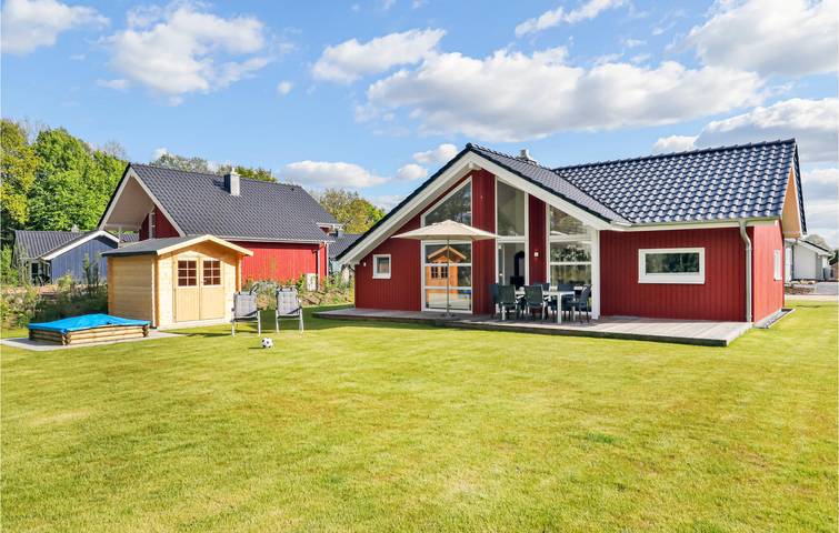 Ferienhaus für 8 Personen, mit Sauna und Garten sowie Terrasse - 1