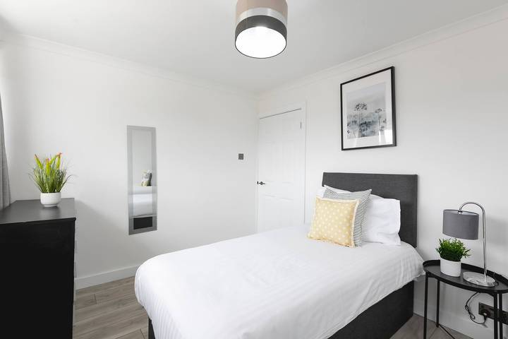Appartement entier, Skyvillion - Maison 3 chambres avec jardin pour une escapade en famille in Stevenage, Hertfordshire