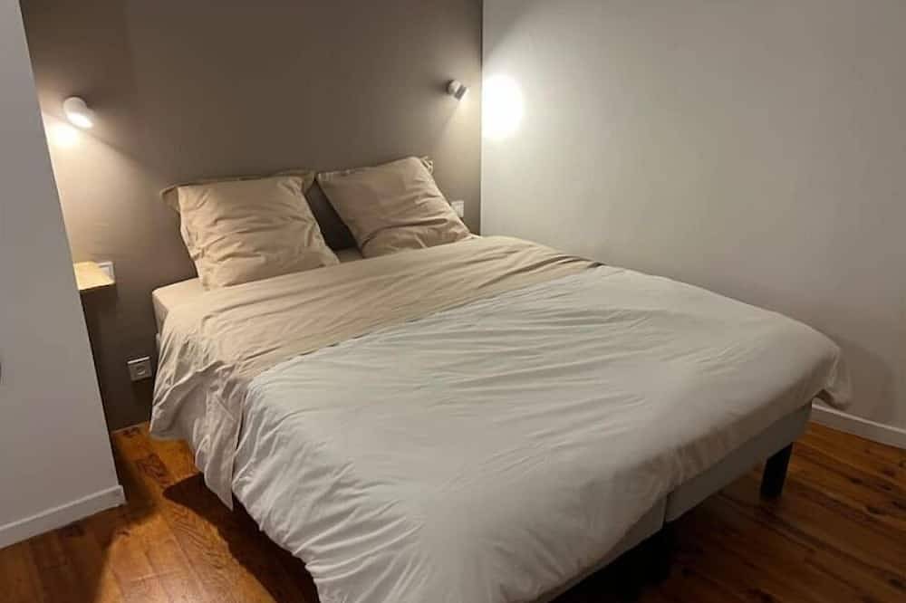 Appartement entier, Les toits d'Ambroise *** proche Paris, Fontainebleau, Provins & Barbizon in Melun, Seine-et-Marne