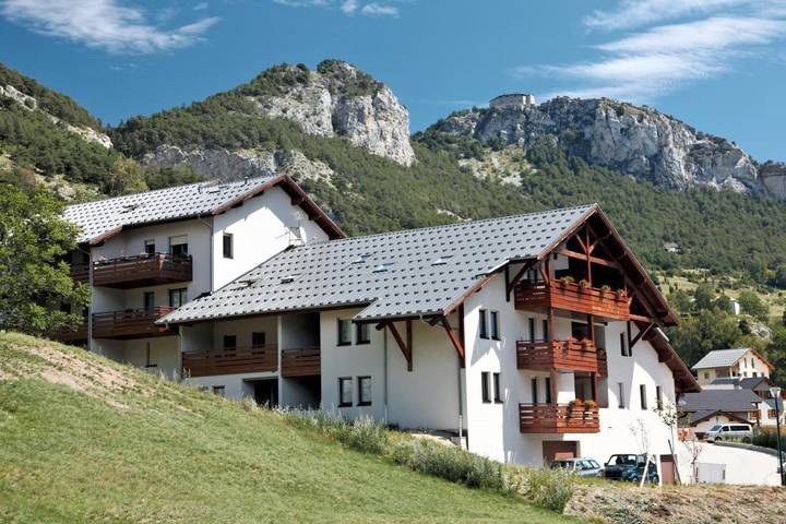 Location de vacances pour 2 personnes, avec Balcon et Terrasse ainsi que Sauna et Vue à Avrieux