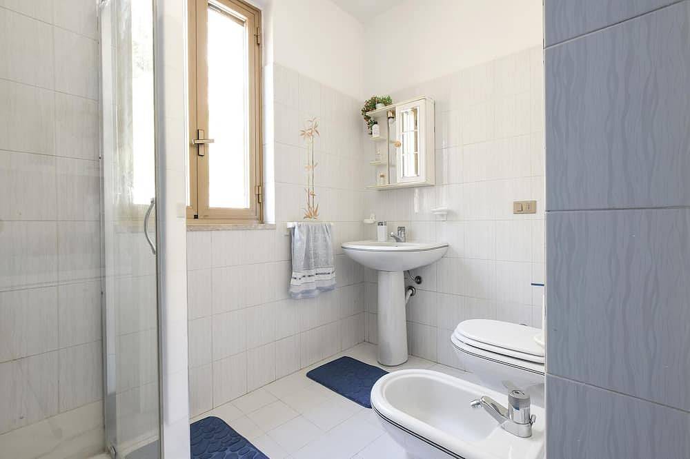 Ganze Wohnung, Atemberaubendes 1-Zimmer-Apartment in Tropea in Spiaggia del Cannone, Tropea