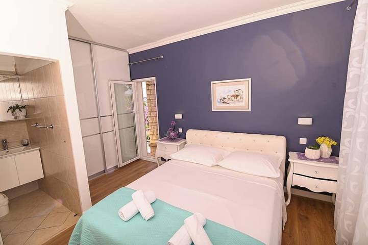 Appartement entier, Vue Mer Pres De La Plage Et Du Vieux Centre De La Ville in Trogir, Čiovo