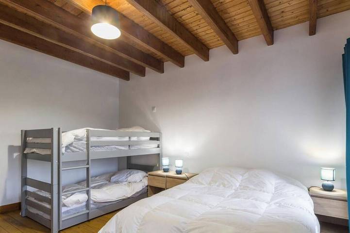Gîte pour 8 personnes, avec jardin à Annoville - 4