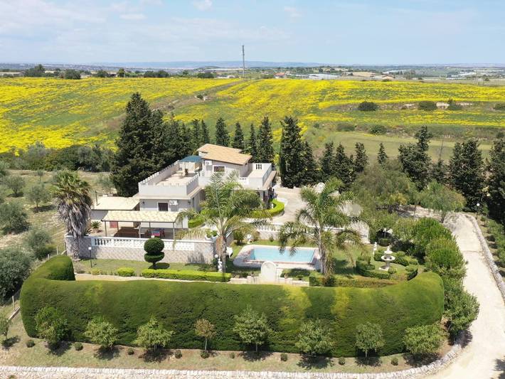 Casa vacanza per 7 persone, con giardino e panorama nonché terrazza - 1