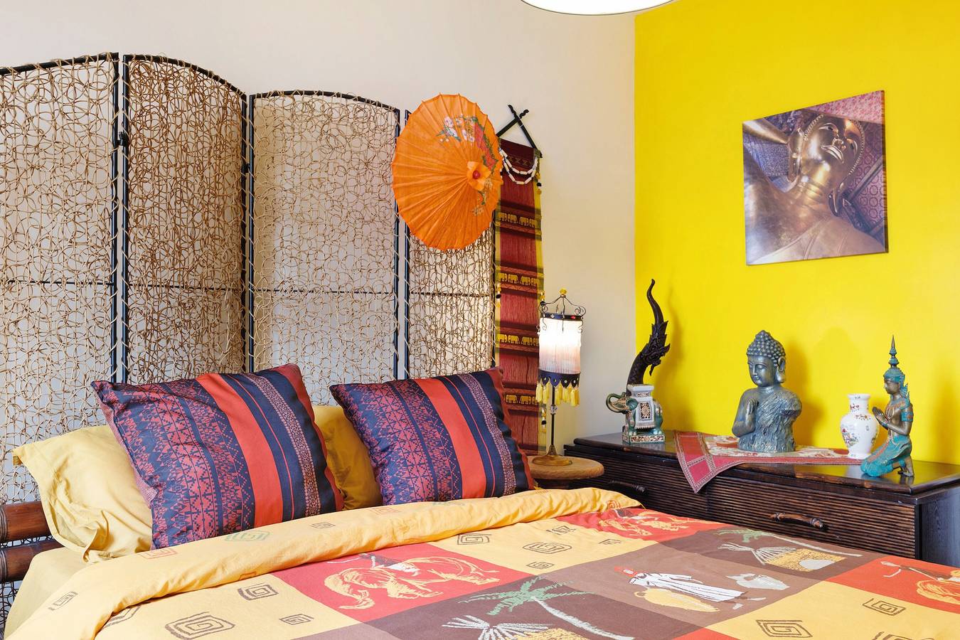 Chambre d’hôtes « Les Philous Gourmands - Thaïlande » avec jardin privé et Wi-Fi in Sèvremont, Fontenay-le-Comte