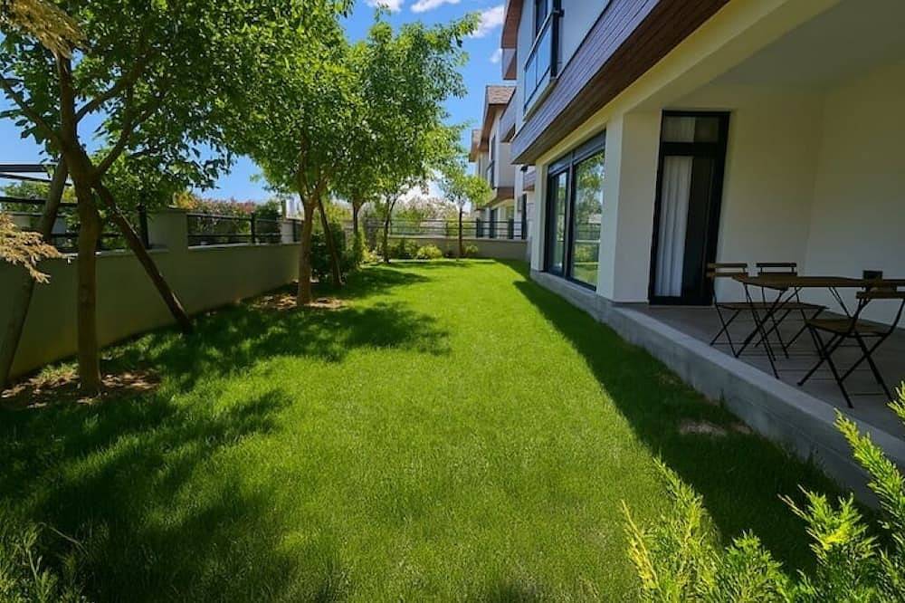 New Flat&Large Living Space(2-2) Near Lara Beach in Antalya, Antalya Province