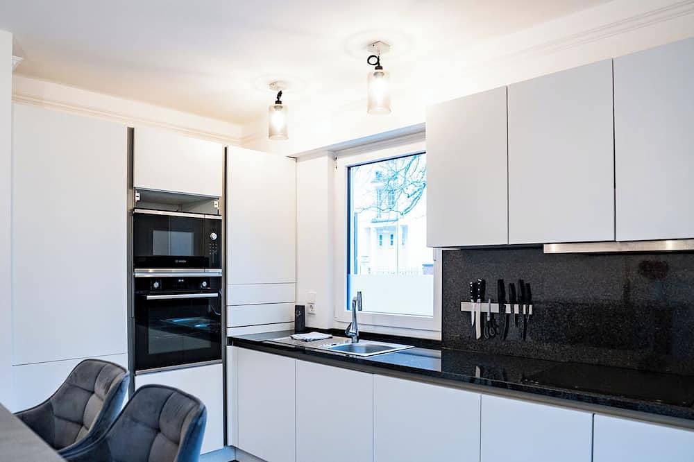 Ganze Wohnung, Design Loft - Whirlpool - Terrasse - 4 Personen - zentral in Wiesbaden, Rheingau