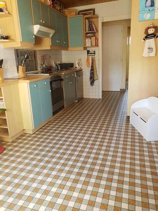 Location de vacances pour 17 personnes, avec jacuzzi ainsi que terrasse et jardin à Chéméré - 4