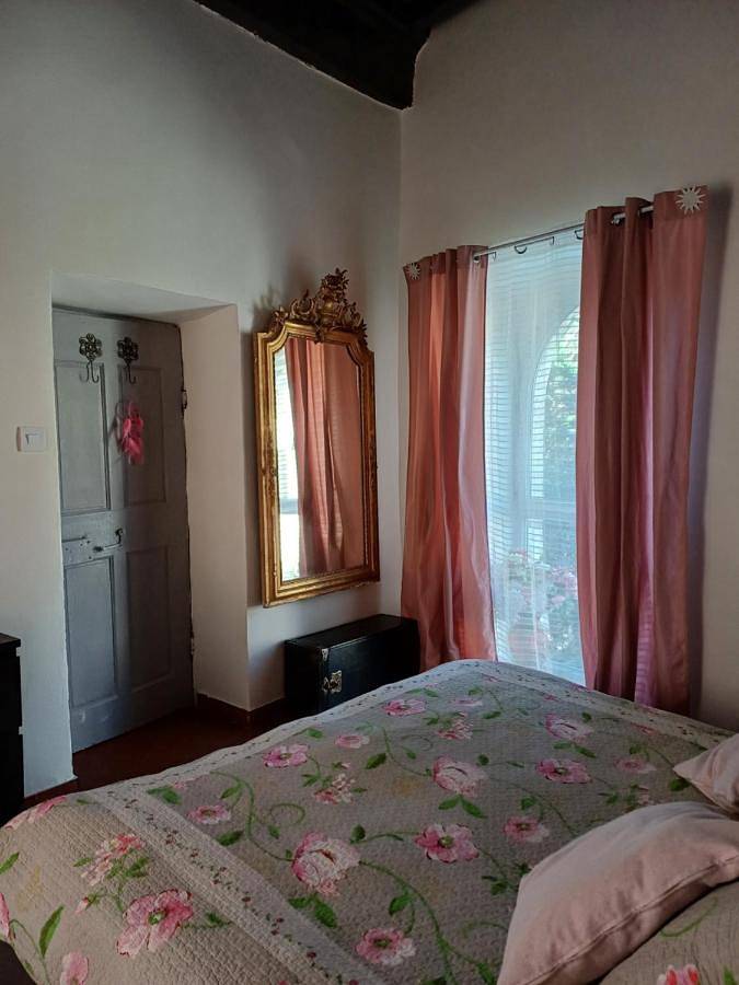 Double Room with Garden View in Aramon, Région de Nîmes