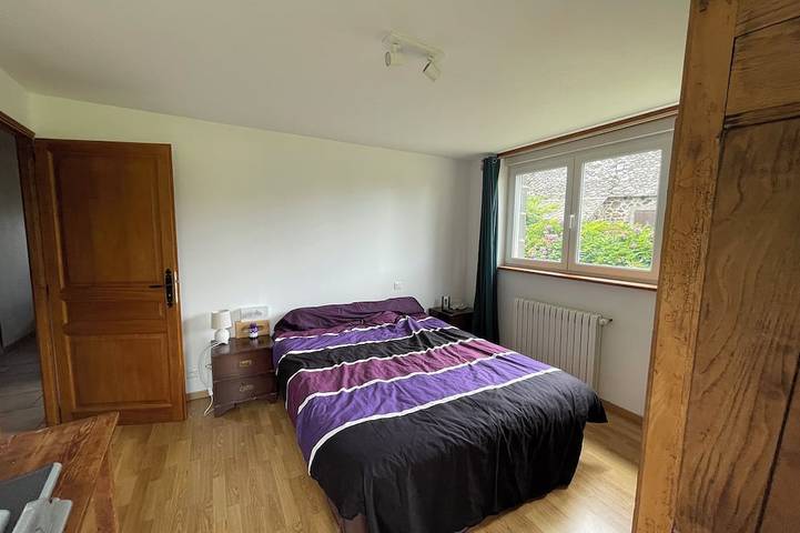 Location de vacances pour 8 personnes, avec jardin et balcon, animaux acceptés à Lacroix-Barrez - 2