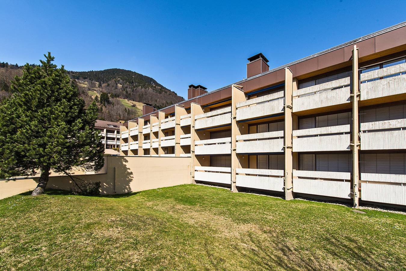 Entire holiday apartment, Appartementhaus Quadern - 2.5 room apartment A002 in Pfäfers, Chur Rhine Valley