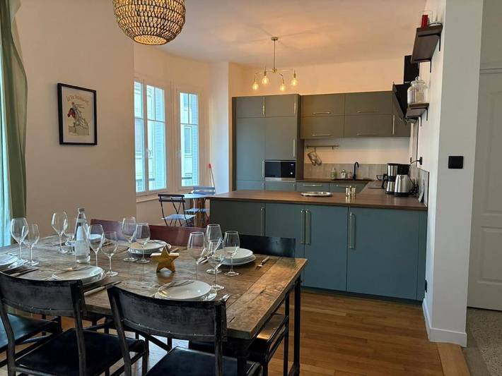 Gîte pour 5 personnes, avec balcon et vue dans Casino les 4 Chemins