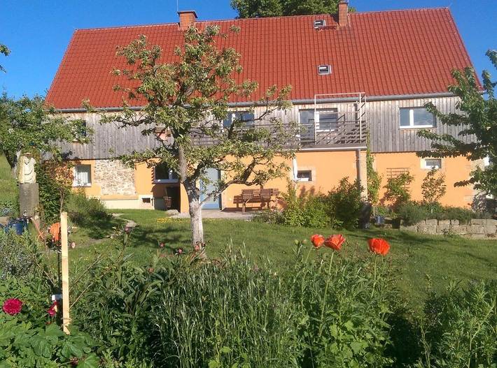 Ferienwohnung für 4 Personen, mit Ausblick und Garten in Schönfeld-Weißig