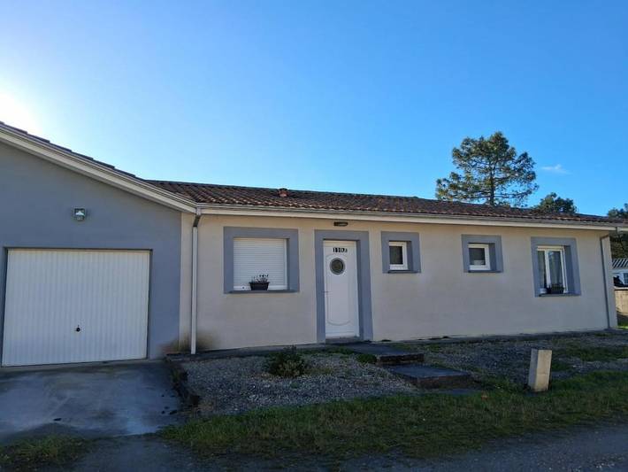 Appartement de vacances pour 4 personnes, avec piscine ainsi que jardin et vue, animaux acceptés - 1