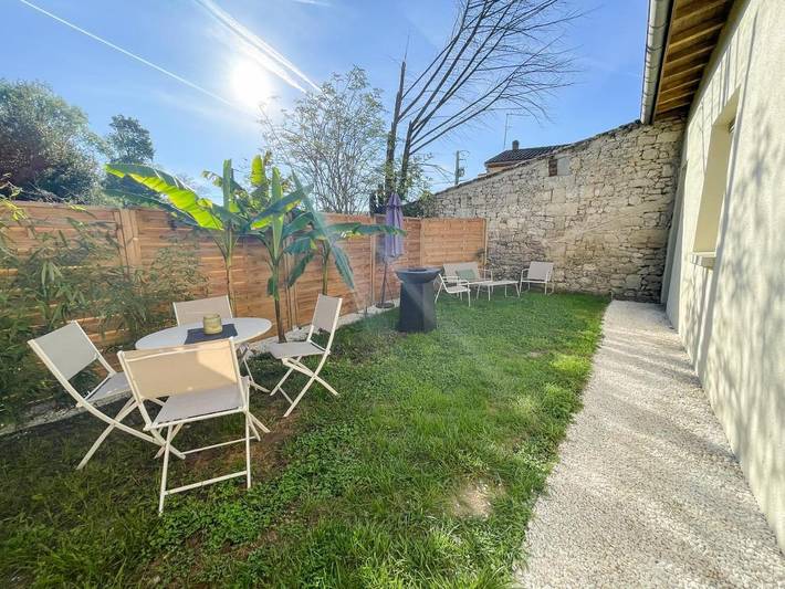Location de vacances pour 4 personnes, avec jardin à Néac - 3