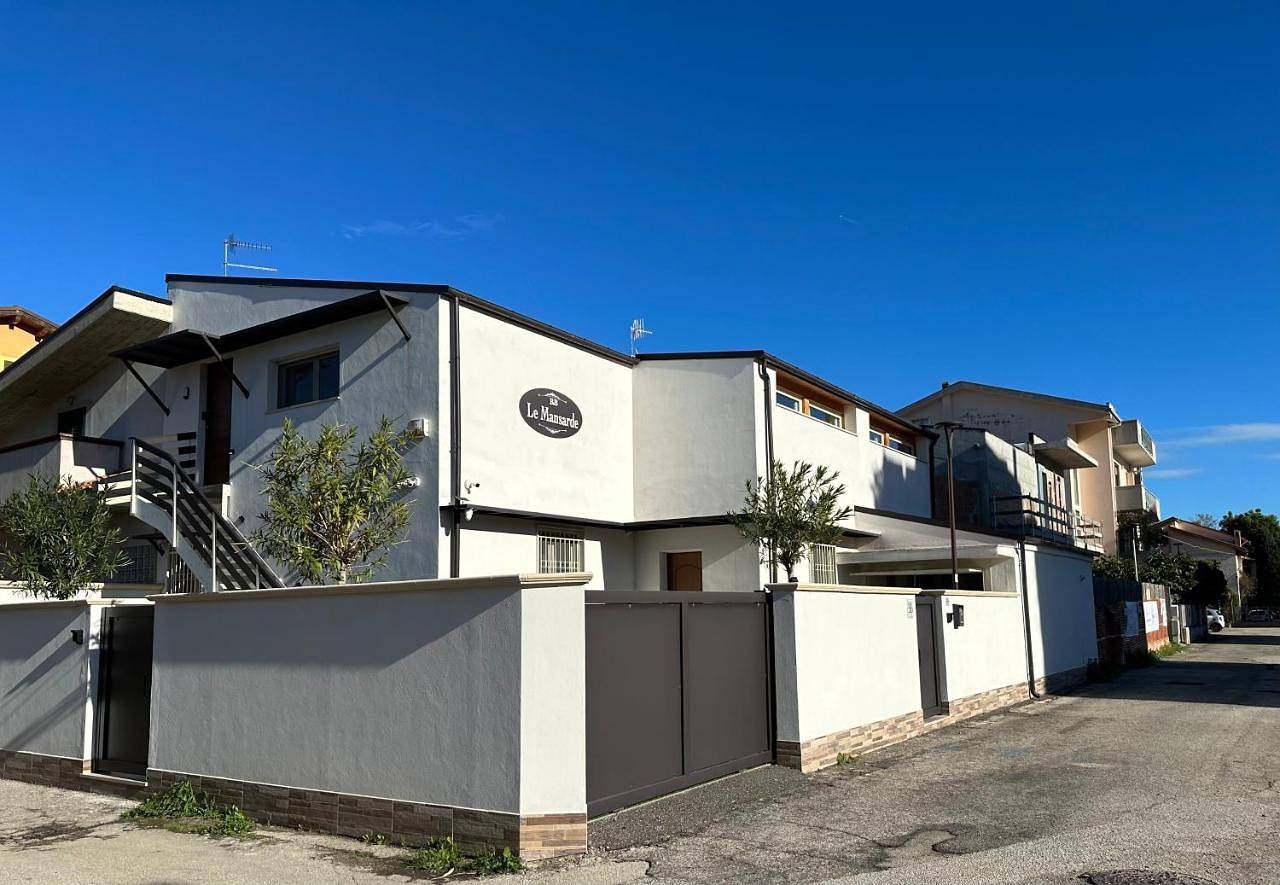 Studio with Balcony in Pescara, Province de Pescara