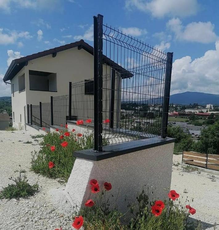 Villa pour 3 personnes, avec vue ainsi que jardin et vue sur le lac en Rhône-Alpes - 2