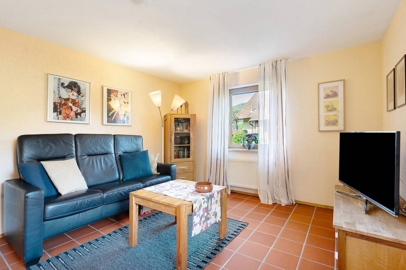 Ganze Wohnung, Ferienwohnung 'Haus Latt' mit Bergblick, privater Terrasse und Wlan in Durbach, Mittlerer Schwarzwald