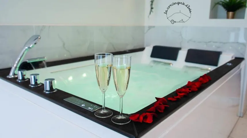 Apartamento de vacaciones para 2 personas, con jacuzzi y balcón - 1