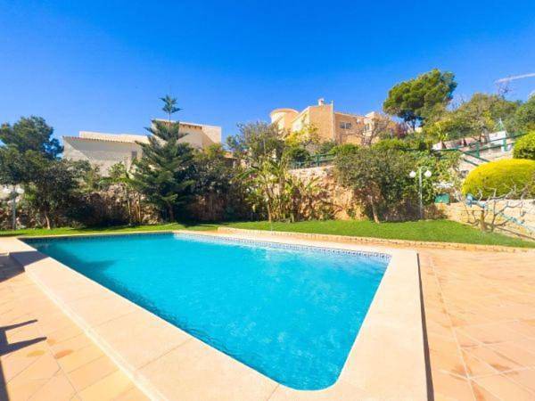 Ferienhaus für 6 Personen, mit Pool und Garten sowie Ausblick, mit Haustier in Altea - 3