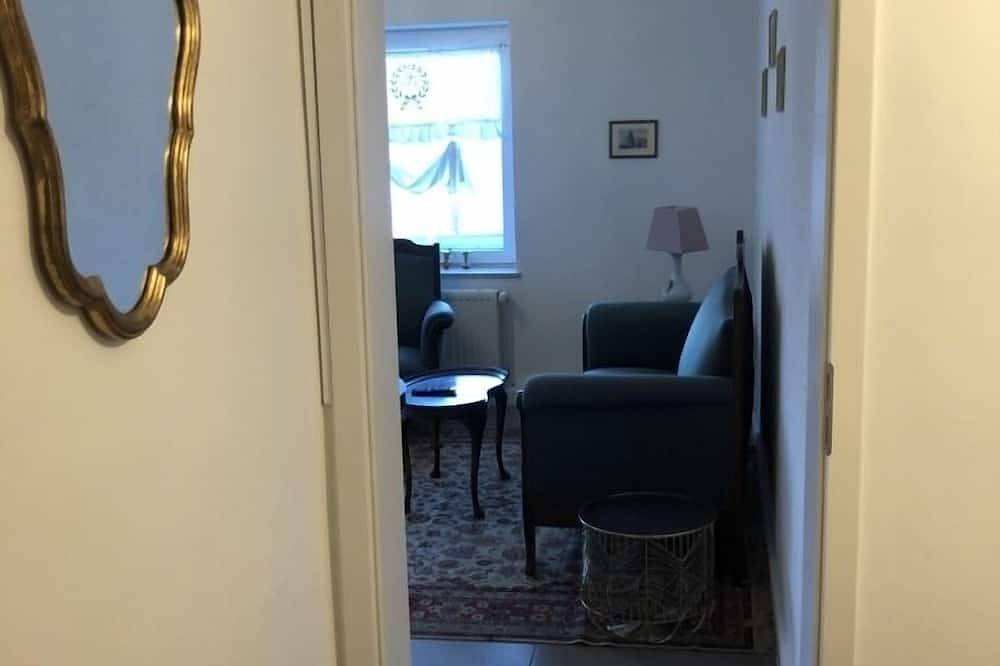 Ganze Wohnung, Sonnendeck Klanxbüll - zentral gelegen in der Nähe von Sylt mit Parplatz in Klanxbüll, Nordsee - Schleswig-Holstein