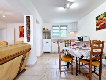 Gîte pour 4 Personnes dans Bléneau, Région d'Auxerre, Photo 2