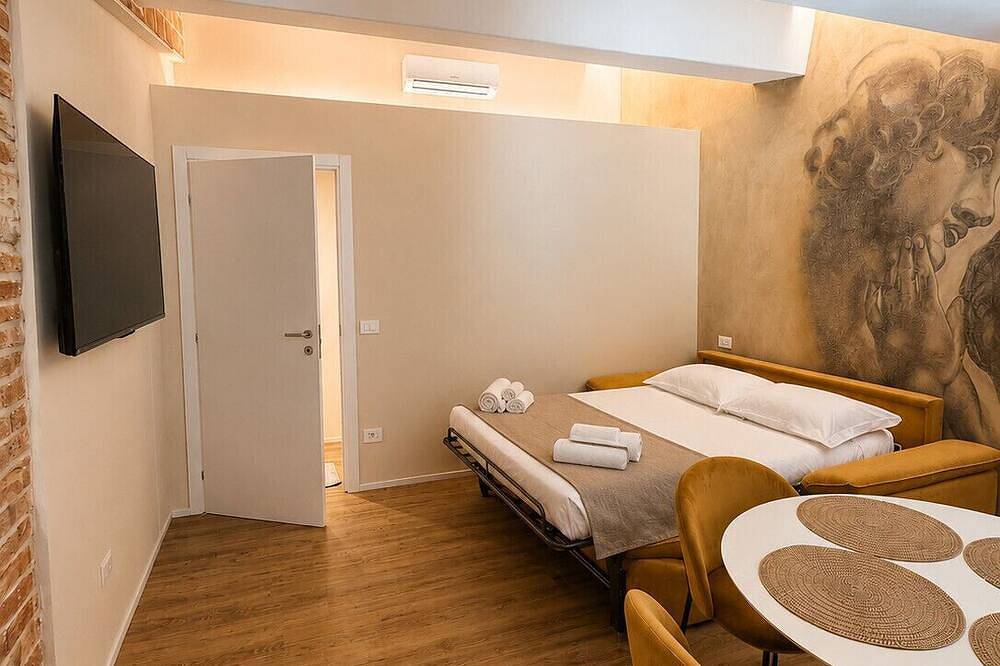 Pitti Prestige Suites 1 in Florence city center, Florence