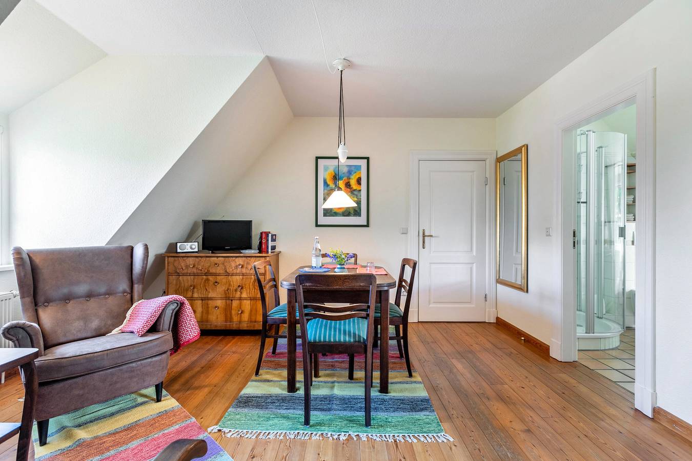 Entire apartment, Apartment 'Sonnenzimmer' with Shared Garden and Wi-Fi in Norddeich (Schleswig-Holstein), Wesselburen und Umgebung Region