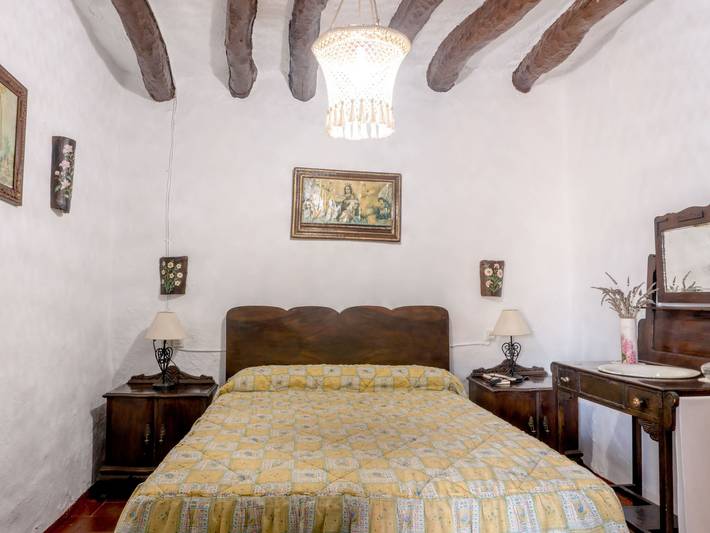 Casa rural para 10 personas, con Terraza y Jardín además de Piscina y Vistas en Cuevas del Becerro - 3
