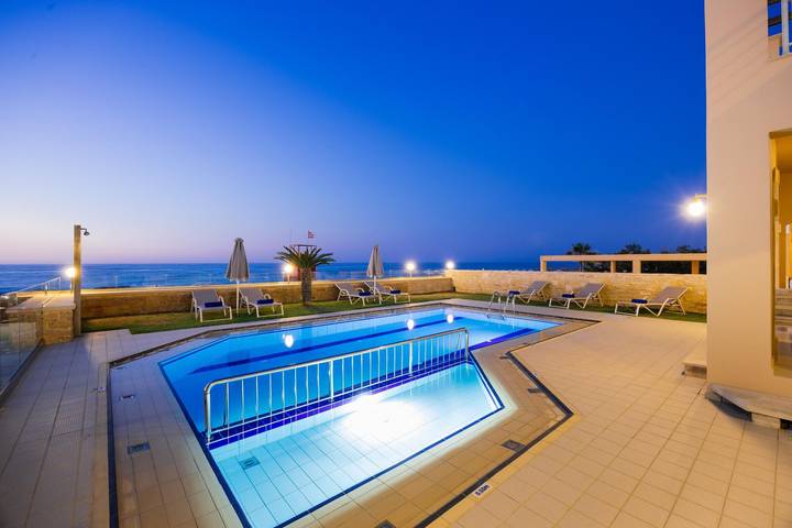 Villa für 12 Personen mit Terrasse in Rethymno (Stadt), Rethymno und Umgebung