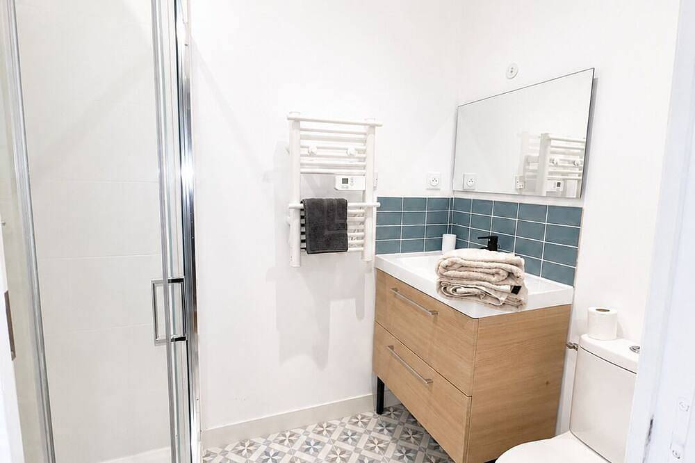 Ganze Wohnung, Air-conditioned studio with balcony 5 minutes from the citadel in Blaye, Blaye und Umgebung
